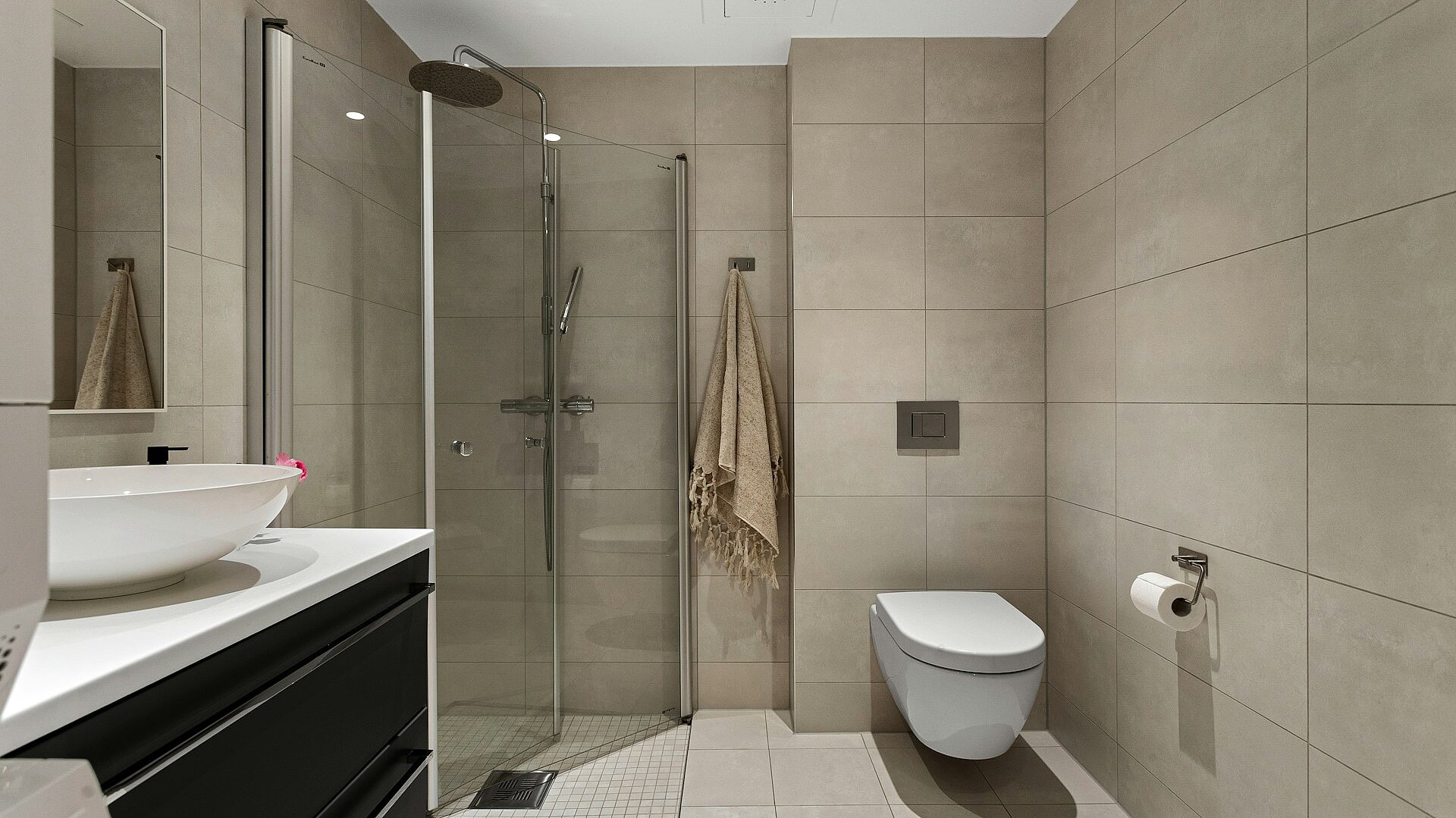 modernes Badezimmer